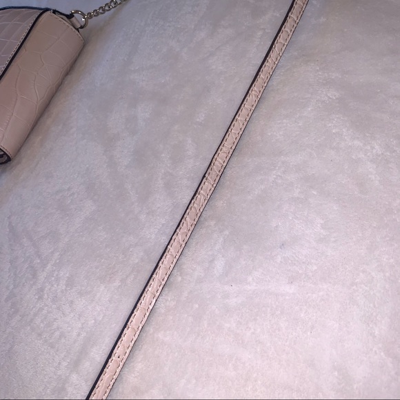 Guess Baby Pink Cross Body Mini Bag - Picture 12 of 13